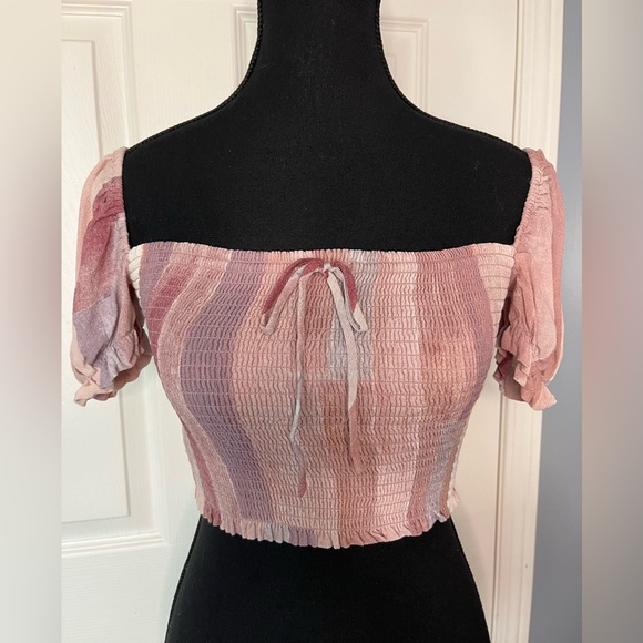 Aritzia Wilfred Smocked Blouse Heirloom Pink Size XS - Picture 3 of 11
